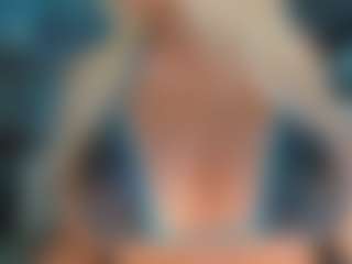 adrianna777's Live Sex Cam Show