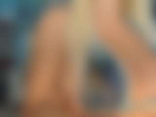 adrianna777's Live Sex Cam Show