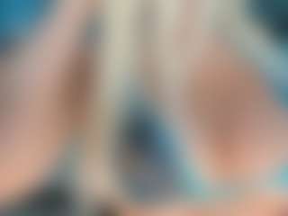 adrianna777's Live Sex Cam Show
