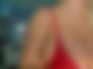 adrianna777's Live Sex Cam Show