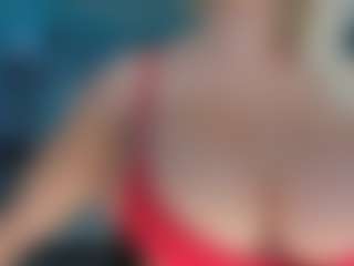 adrianna777's Live Sex Cam Show