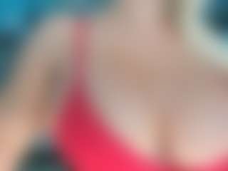 adrianna777's Live Sex Cam Show