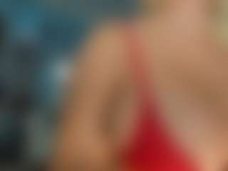 adrianna777's Live Sex Cam Show