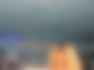 adrianna777's Live Sex Cam Show