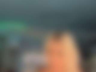 adrianna777's Live Sex Cam Show