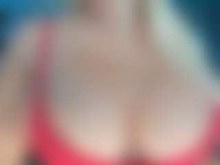 adrianna777's Live Sex Cam Show