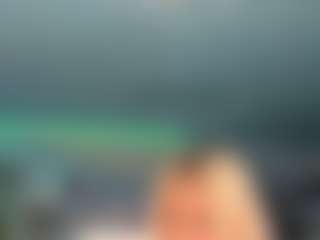 adrianna777's Live Sex Cam Show