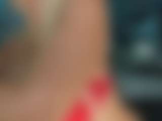 adrianna777's Live Sex Cam Show