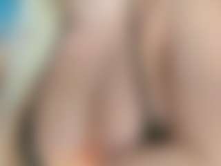 adrianna777's Live Sex Cam Show
