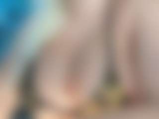 adrianna777's Live Sex Cam Show