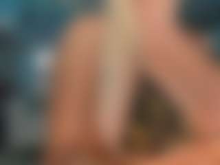 adrianna777's Live Sex Cam Show