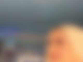adrianna777's Live Sex Cam Show