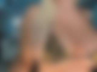adrianna777's Live Sex Cam Show