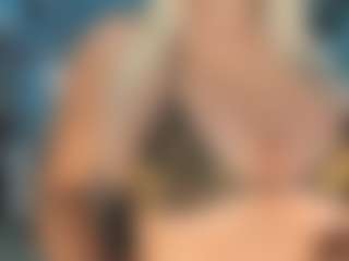 adrianna777's Live Sex Cam Show