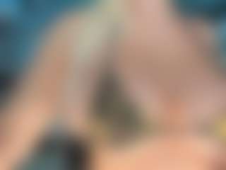 adrianna777's Live Sex Cam Show