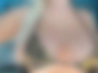 adrianna777's Live Sex Cam Show