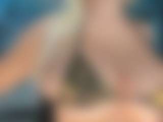 adrianna777's Live Sex Cam Show