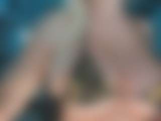 adrianna777's Live Sex Cam Show