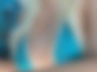 adrianna777's Live Sex Cam Show