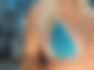 adrianna777's Live Sex Cam Show