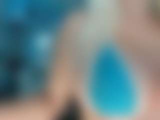adrianna777's Live Sex Cam Show