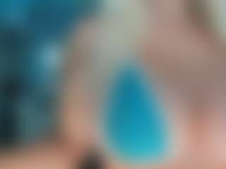 adrianna777's Live Sex Cam Show