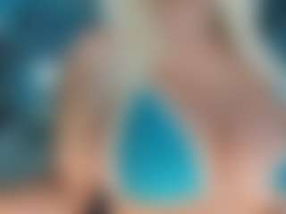 adrianna777's Live Sex Cam Show
