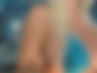 adrianna777's Live Sex Cam Show