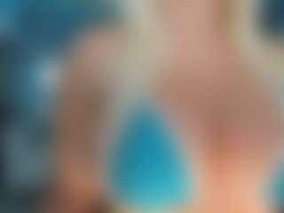 adrianna777's Live Sex Cam Show