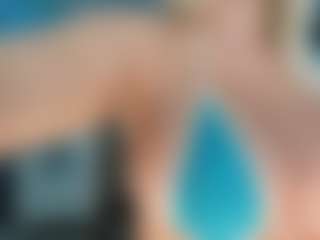 adrianna777's Live Sex Cam Show