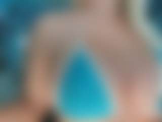adrianna777's Live Sex Cam Show