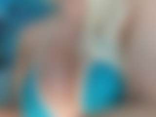 adrianna777's Live Sex Cam Show