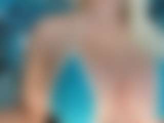 adrianna777's Live Sex Cam Show