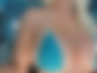 adrianna777's Live Sex Cam Show