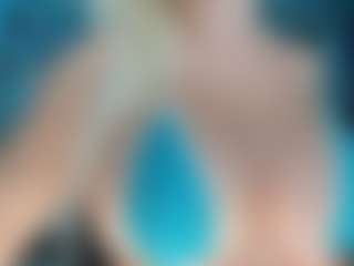 adrianna777's Live Sex Cam Show