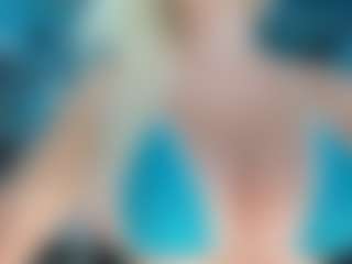 adrianna777's Live Sex Cam Show