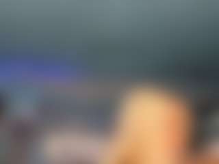 adrianna777's Live Sex Cam Show