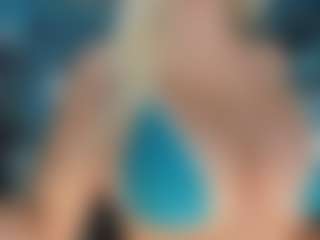 adrianna777's Live Sex Cam Show