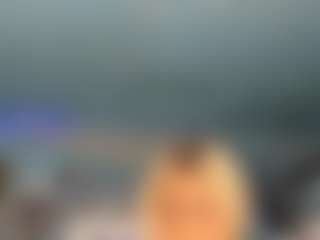 adrianna777's Live Sex Cam Show