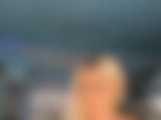 adrianna777's Live Sex Cam Show
