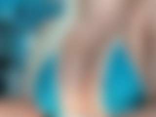 adrianna777's Live Sex Cam Show