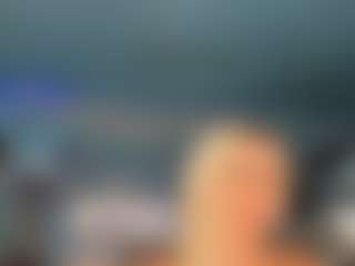 adrianna777's Live Sex Cam Show