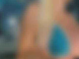 adrianna777's Live Sex Cam Show