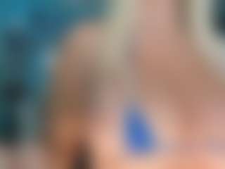 adrianna777's Live Sex Cam Show