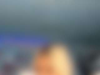 adrianna777's Live Sex Cam Show