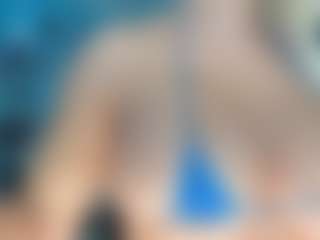 adrianna777's Live Sex Cam Show
