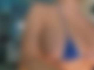 adrianna777's Live Sex Cam Show