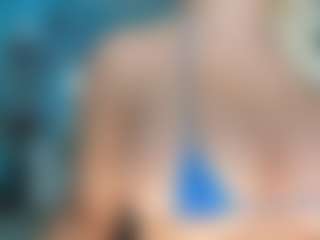 adrianna777's Live Sex Cam Show