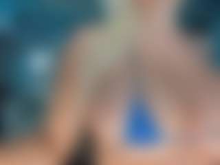 adrianna777's Live Sex Cam Show