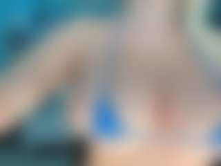 adrianna777's Live Sex Cam Show